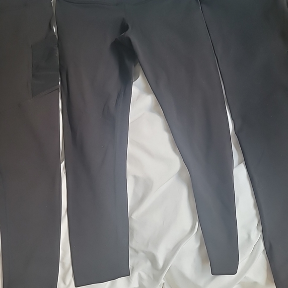 Split59 Black Capri Leggings Size XS (LOT of 3) - Picture 8 of 10
